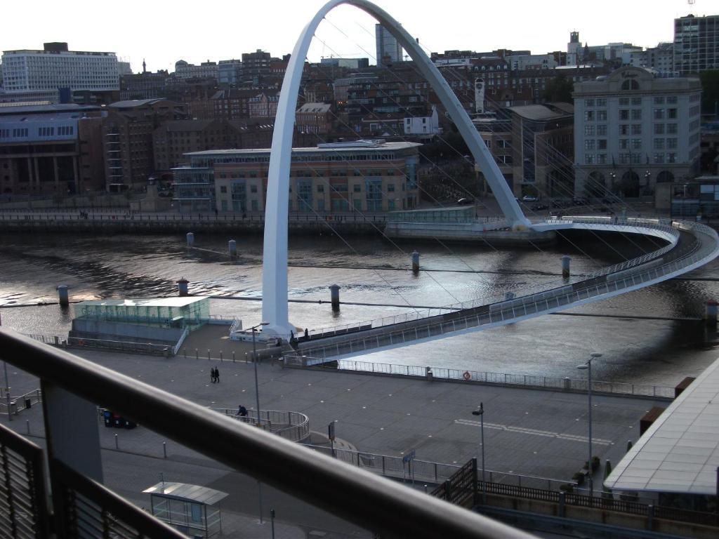 גטשהד Leonardo Hotel Newcastle Quayside מראה חיצוני תמונה